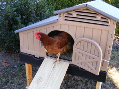 Snap Lock Standard Chicken Coop by Formex